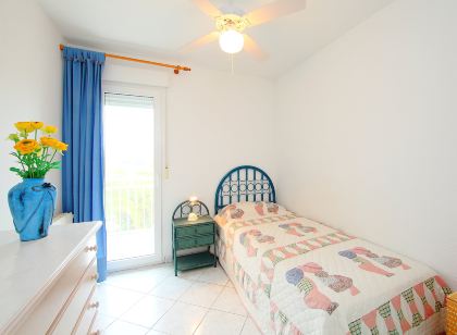 B&B