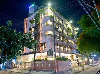 Hotel Rains Inn
