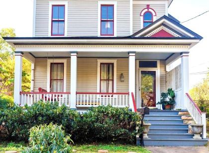 Peaceful Studio Retreat -- Perfect for Long Stays & Remote Work