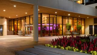 hilton-san-francisco-airport-bayfront-no-resort-fee