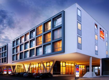 Leonardo Hotel Salzburg Airport