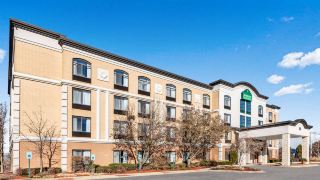 wingate-by-wyndham-schaumburg