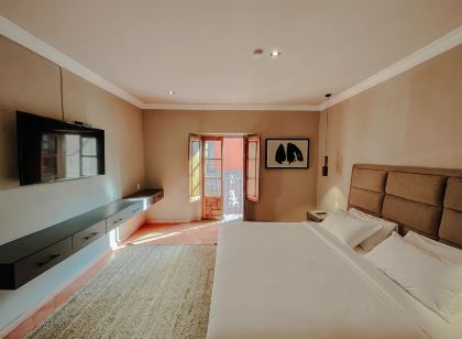 Mikaella Hotel