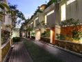 villa-kayu-raja