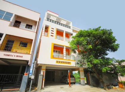 OYO 72591 Sri Sai Sathya Residency