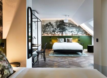 Urban Yard Hotel