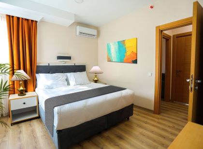 Agate Hotel