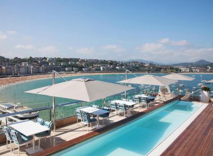 Lasala Plaza Hotel
