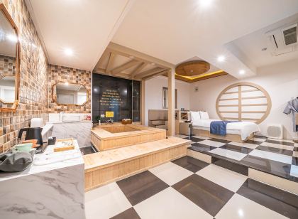 진주 쉬자 호텔 진주성점 - SHEJA