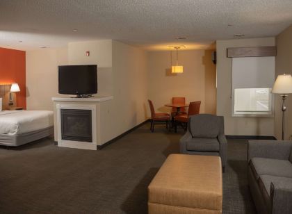 Hawthorn Suites by Wyndham Erie