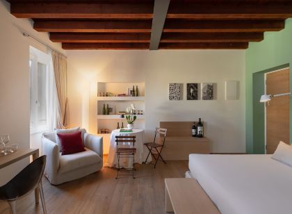 Massimago Wine Suites