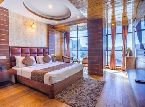 Yashshree Jai Hotel & Banquet