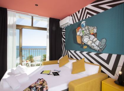 Casual Pop Art Benidorm