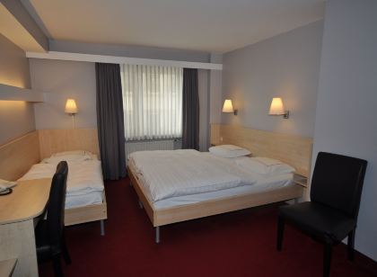Hotel Empire
