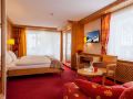 hotel-holiday