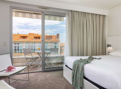 Ibis Styles Menton Centre