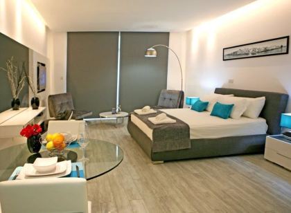 Corina Suites & Apartments