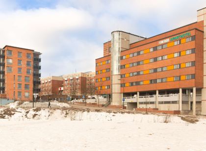 埃斯波勒帕瓦拉弗雷蒙飯店