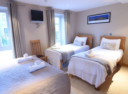 The Eyre Square Townhouse