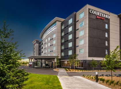 溫尼伯機場萬豪萬怡飯店