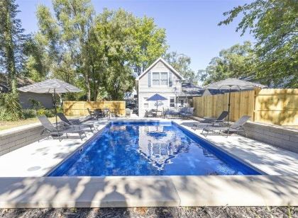 Autumn & Winter Retreat with Hot Tub