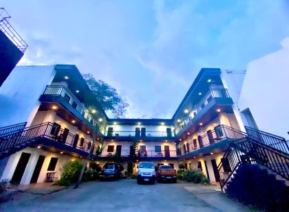 Basic Rooms Hotel