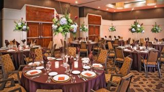 clarion-hotel-detroit-metro-airport