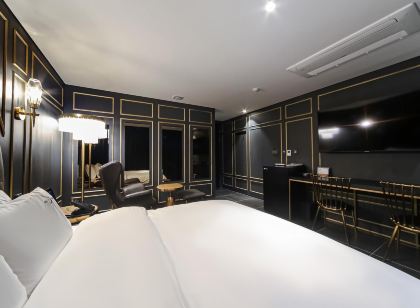 리자인호텔 (Hotel Lesign)