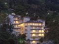 oak-ray-serene-garden-hotel