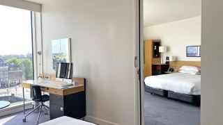 doubletree-by-hilton-amsterdam-centraal-station