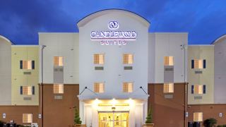 candlewood-suites-orlando-lake-buena-vista-an-ihg-hotel