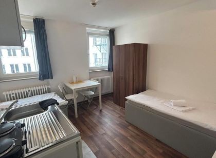 2-Rent Group Hostel Apartments SEN14