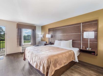 Quality Inn & Suites Suffolk West