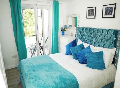 Ground Floor Apartment Sleeps 4 Parking