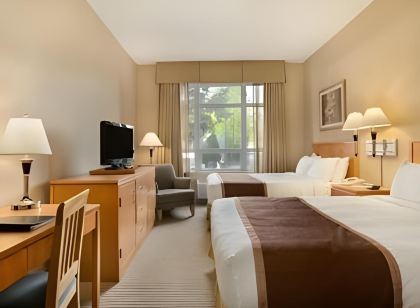 Ramada by Wyndham Nanaimo