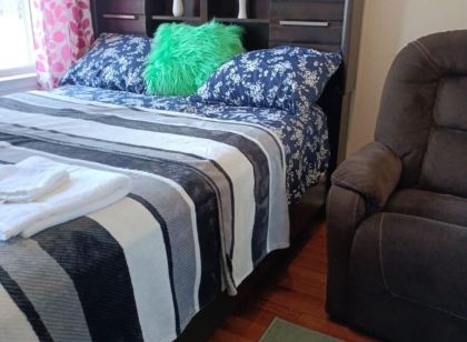 Fada Guest House 281 Ridgewood Ave Newark, New Jersey Near Ewr Airport