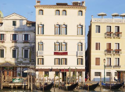 Hotel Antiche Figure