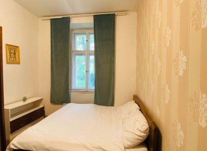 Hotel Apartment in Square Praha 2