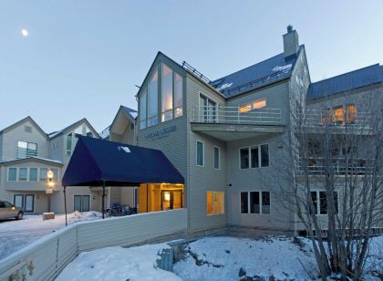 Viking Lodge 103 by AvantStay Stunning Condo Near Ski Lift