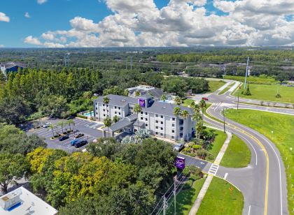 슬립 인 니어 부시 가든 - USF