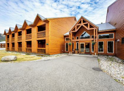Denali Park Village