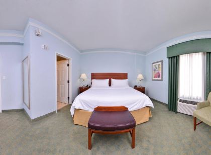 Holiday Inn Express Tampa N I-75 - University Area