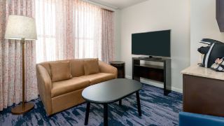 fairfield-inn-and-suites-by-marriott-atlanta-downtown