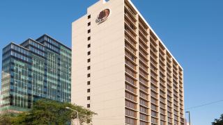doubletree-by-hilton-hotel-cleveland-downtown-lakeside