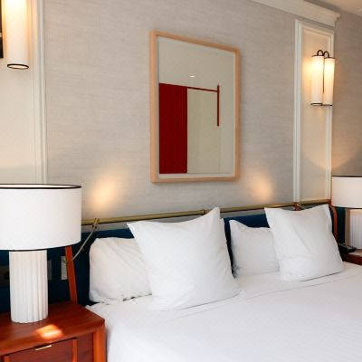 1-Dreamer Double Room (Mi-King) 1-Dreamer Double Room (Mi-King) Hospes Palacio de Los Patos Granada Promo Code