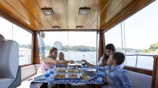 night-on-board-experience-douro