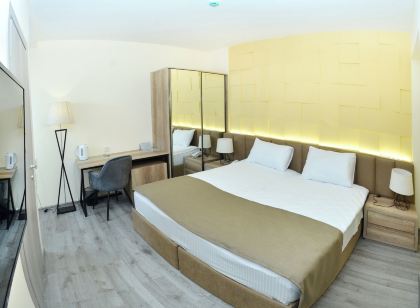 Mandarin Hotel