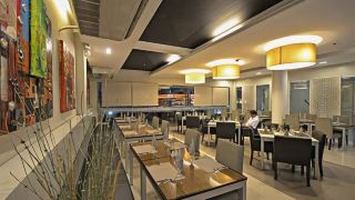 empire-suites-hotel