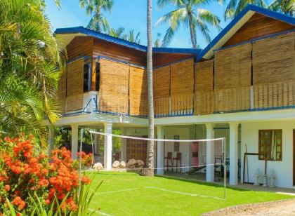 Rainbow Bay Beach & Dive Resort