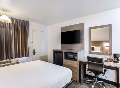 Knights Inn and Suites Yuma